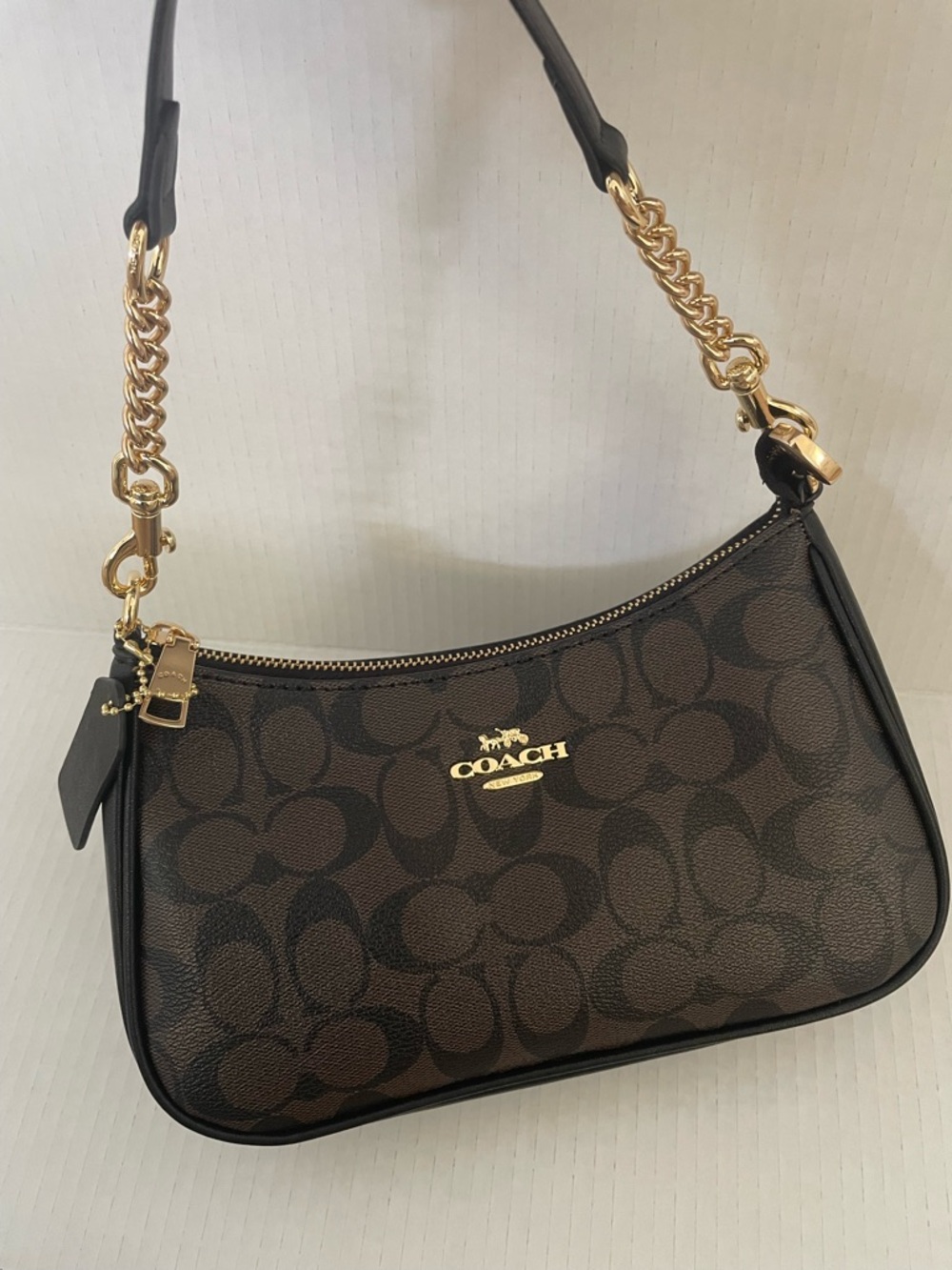 Signature Shoulder Bag